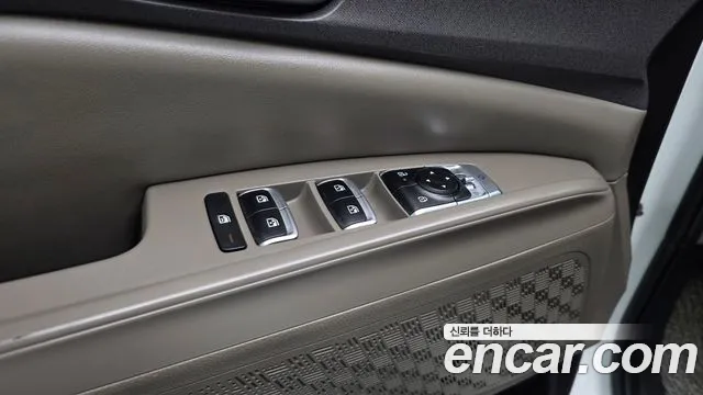 Kia Carnival Generation 4 — Фото автомобиля 29