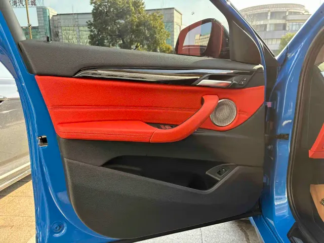 BMW X2 — Фото автомобиля 11