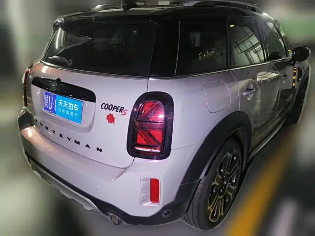 MINI Countryman — Фото автомобиля 2