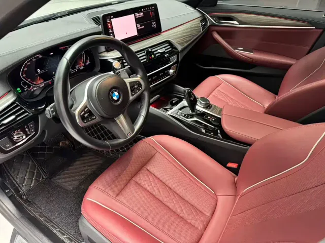 BMW 5 Series — Фото автомобиля 11