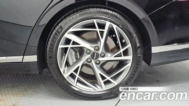 Genesis G90 Бензин 3.5 турбо AWD — Фото автомобиля 19