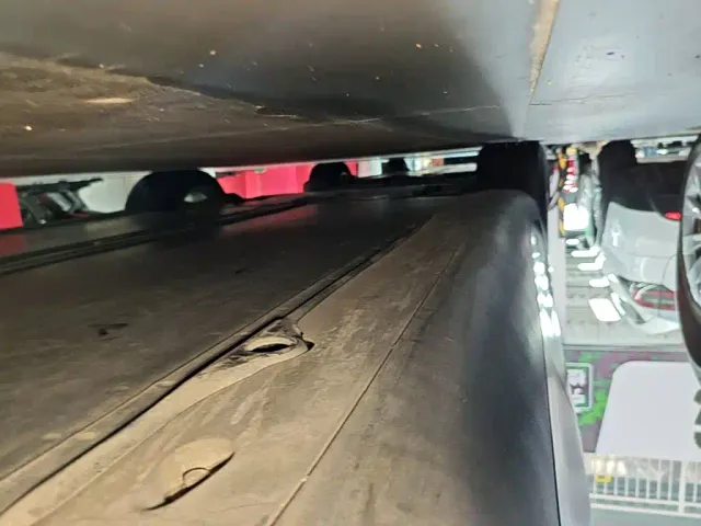 Tesla Model Y — Фото автомобиля 21