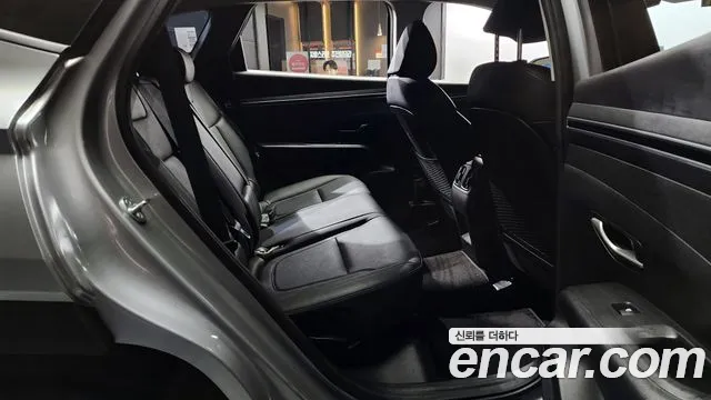 Hyundai Tucson Tucson (NX4) Дизель 2.0 4WD — Фото автомобиля 12