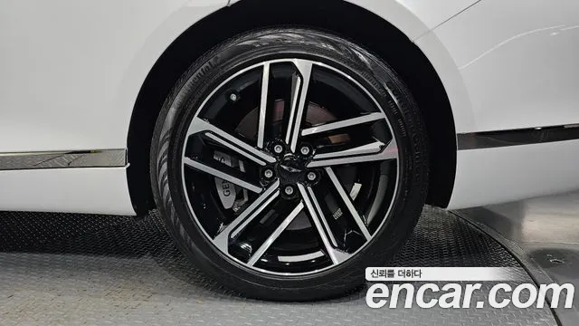Genesis G80 RG3 — Фото автомобиля 6