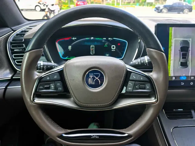 BYD Han — Фото автомобиля 9