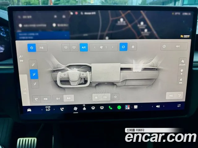 Tesla Model X — Фото автомобиля 14