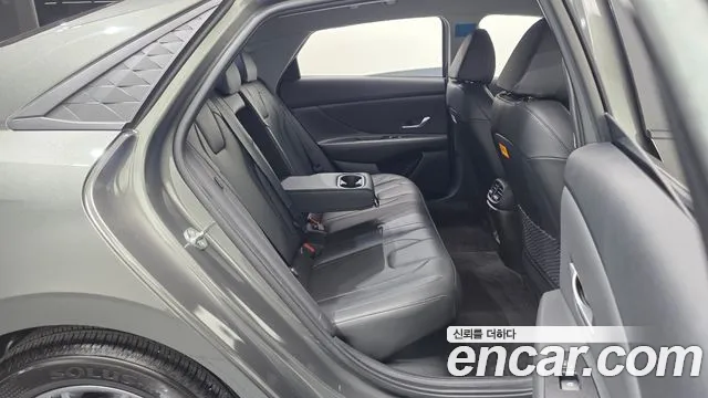 Hyundai Avante CN7 — Фото автомобиля 24
