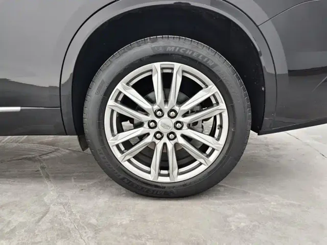 Cadillac XT6 — Фото автомобиля 12