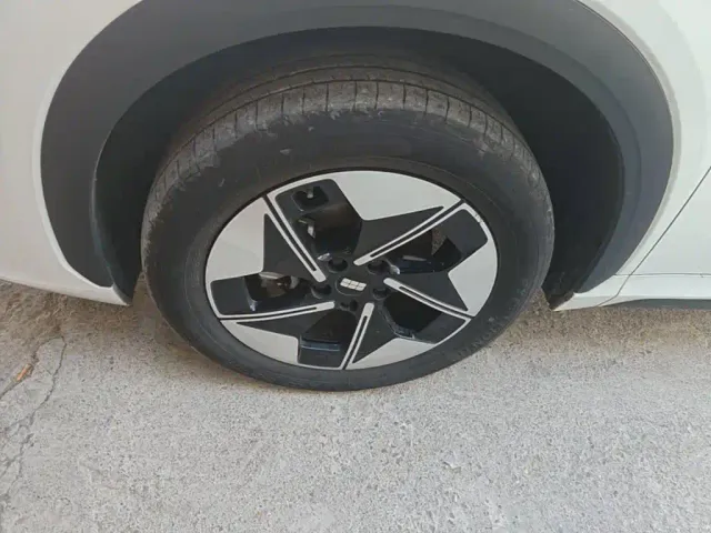Geely Galaxy E5 — Фото автомобиля 22