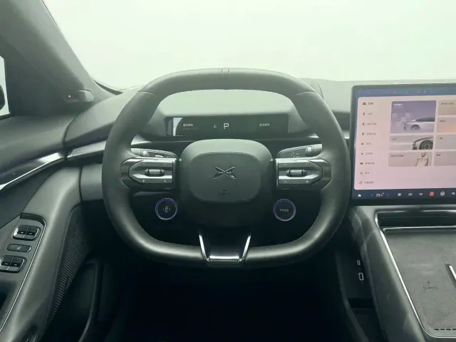 Xpeng P7 — Фото автомобиля 7
