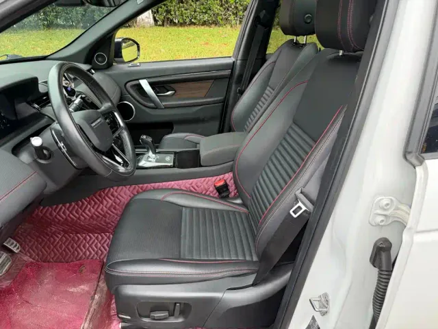 Land Rover Discovery Sport — Фото автомобиля 8