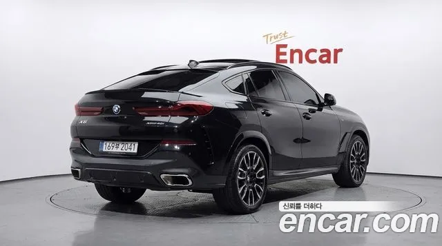 BMW X6 xDrive40i M Sport — Фото автомобиля 2