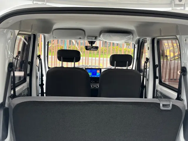 Wuling Zhiguang NEV — Фото автомобиля 6