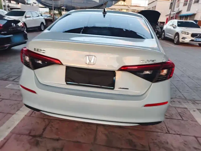 Honda Civic — Фото автомобиля 5