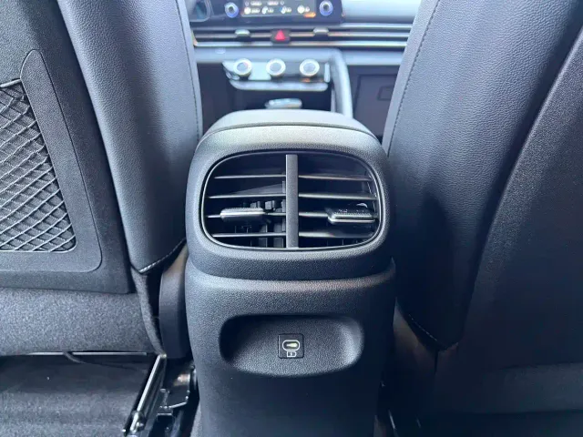 Hyundai Elantra — Фото автомобиля 15