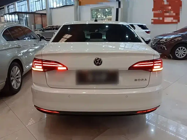Volkswagen Bora 2021 1.5L Automatic Fashion Smart Edition — Фото автомобиля 5