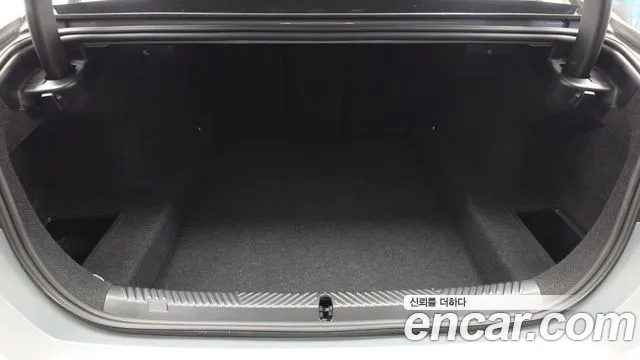 BMW 5 Series G60 — Фото автомобиля 20