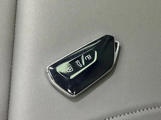 Volkswagen Sagitar — Фото автомобиля 7