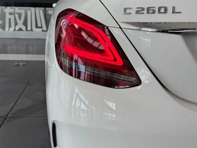 Mercedes-Benz C-Class — Фото автомобиля 10