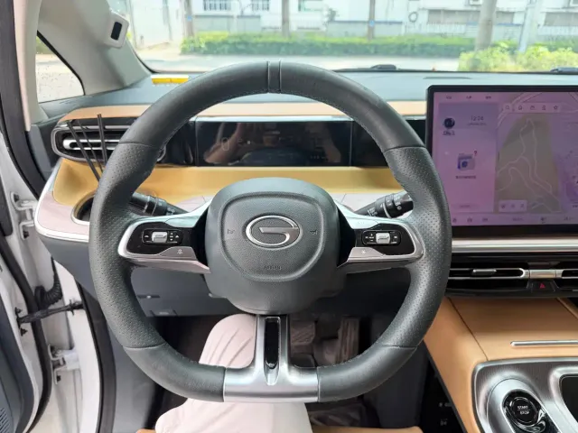 GAC Trumpchi E8 — Фото автомобиля 12