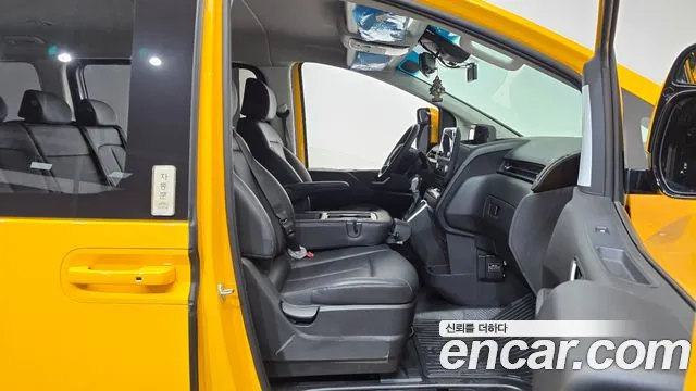 Hyundai Staria — Фото автомобиля 16