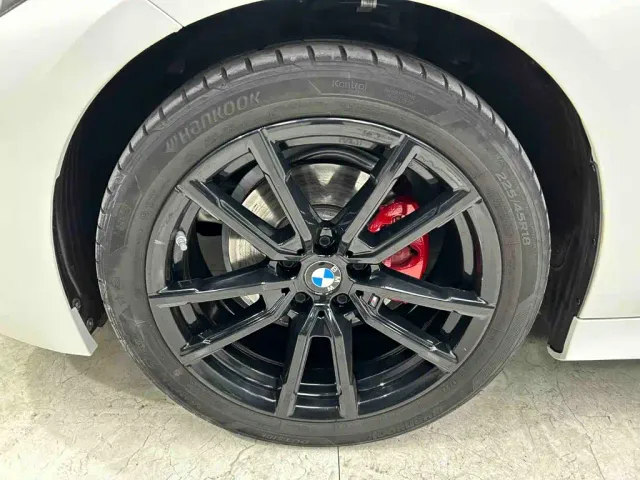 BMW 3 Series — Фото автомобиля 27