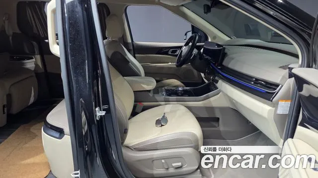Kia Carnival 4th Gen — Фото автомобиля 11
