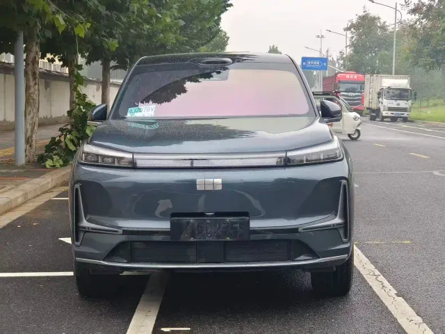 Geely Galaxy M9 — Фото автомобиля 2