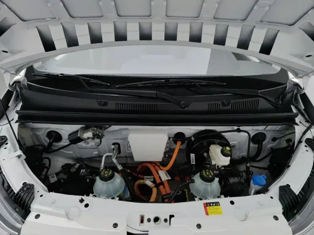 Wuling Yangguang — Фото автомобиля 6