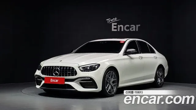 Mercedes-Benz E-Class — Фото автомобиля 7