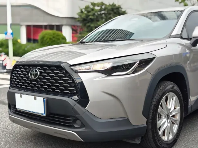 Toyota Corolla Cross — Фото автомобиля 20