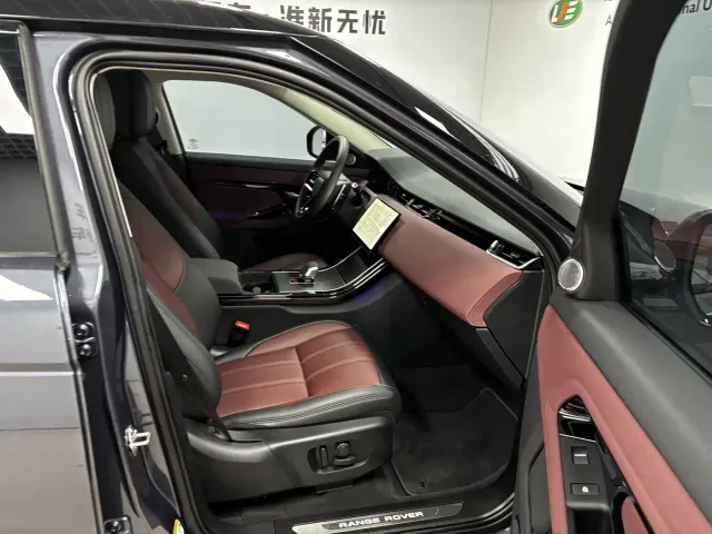 Land Rover Range Rover Evoque — Фото автомобиля 26