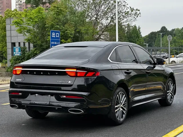 Geely Xingrui — Фото автомобиля 13