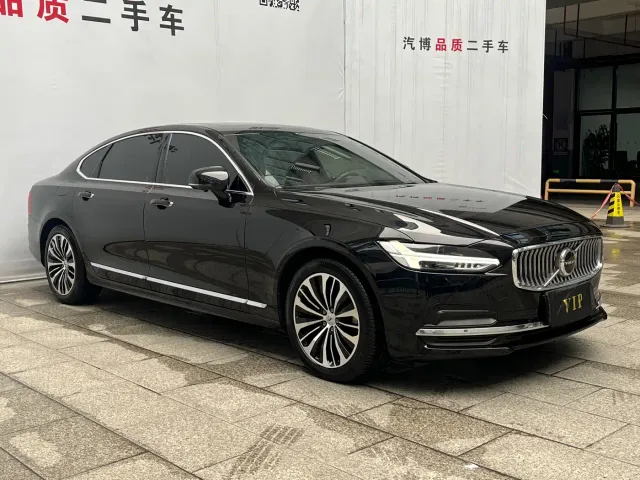 Volvo S90 — Фото автомобиля 3