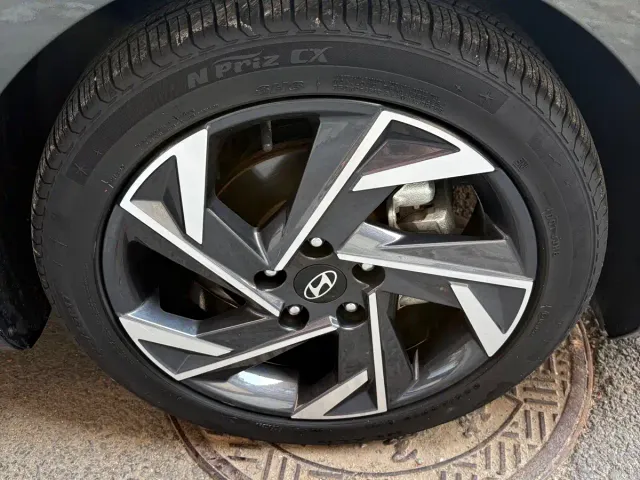 Hyundai Elantra — Фото автомобиля 19