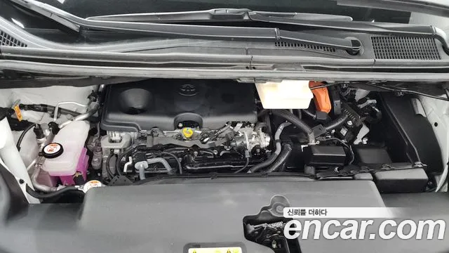 Toyota Alphard — Фото автомобиля 3