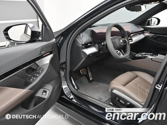 BMW 5-Series 5 серия (G60) 523d xDrive M Sport — Фото автомобиля 11