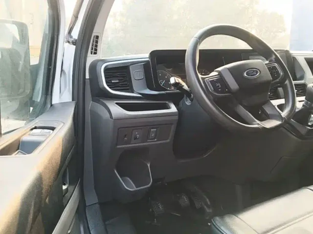 Ford Transit — Фото автомобиля 15