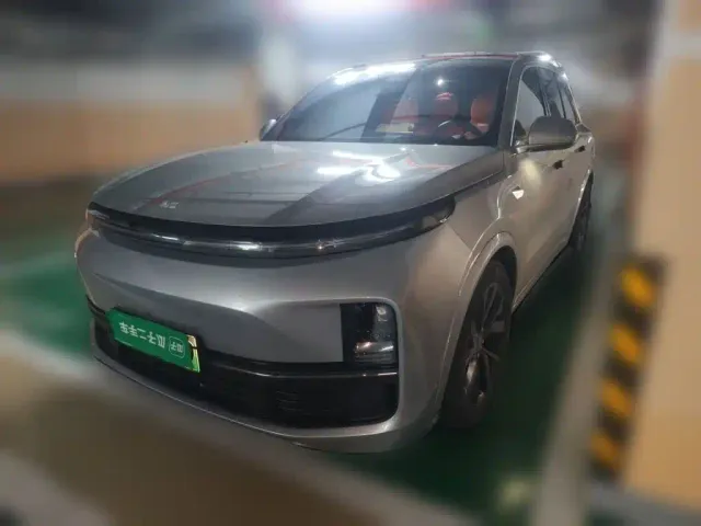 Фотография автомобиля — Li Auto L8