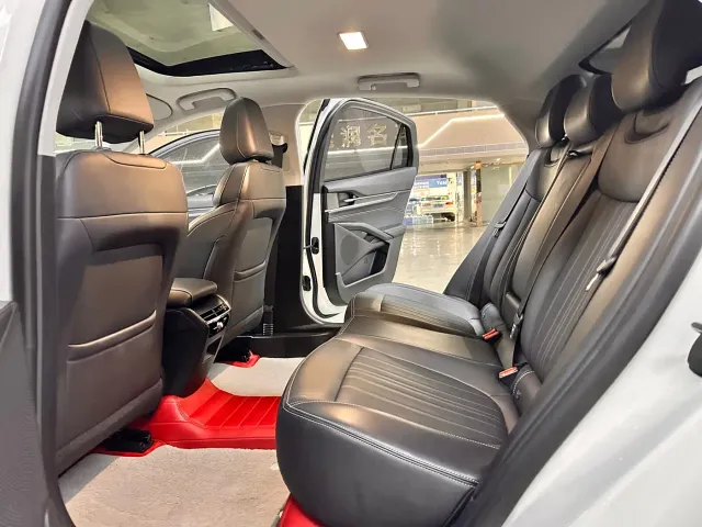 Ford Mondeo — Фото автомобиля 13