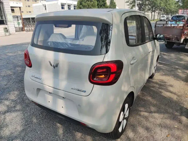 Wuling Hongguang Mini EV — Фото автомобиля 6