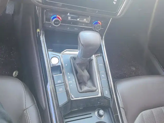 Volkswagen Phideon — Фото автомобиля 16