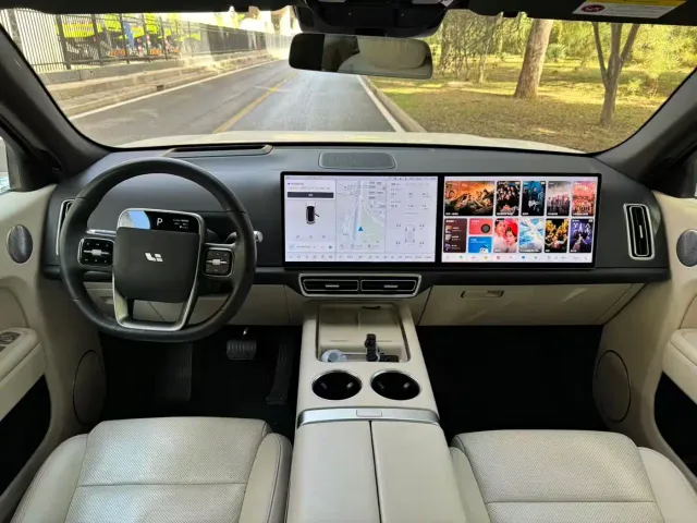 Li Auto L7 — Фото автомобиля 13