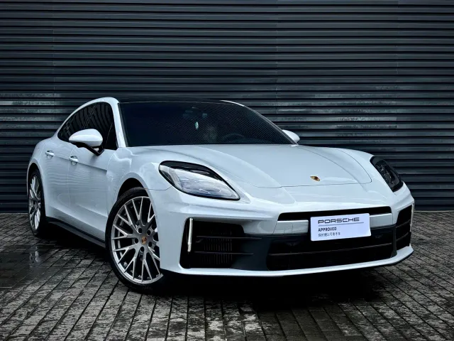 Porsche Panamera — Фото автомобиля 3