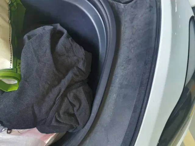 Tesla Model Y — Фото автомобиля 19