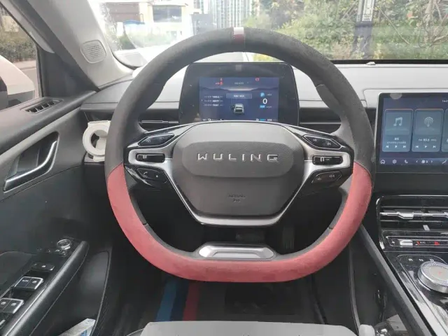 Wuling Starlight — Фото автомобиля 6