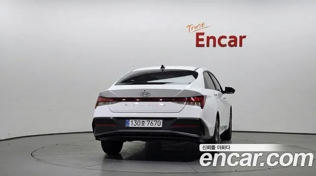Hyundai Avante CN7 — Фото автомобиля 4