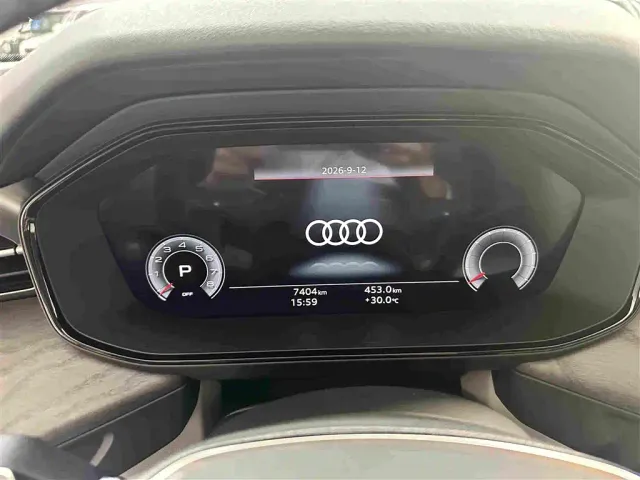 Audi Q6 — Фото автомобиля 7