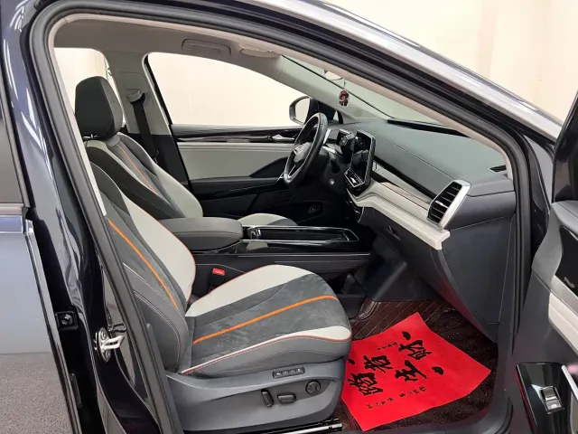 Volkswagen ID.6 CROZZ 2021 Facelift Long Range PRO — Фото автомобиля 30
