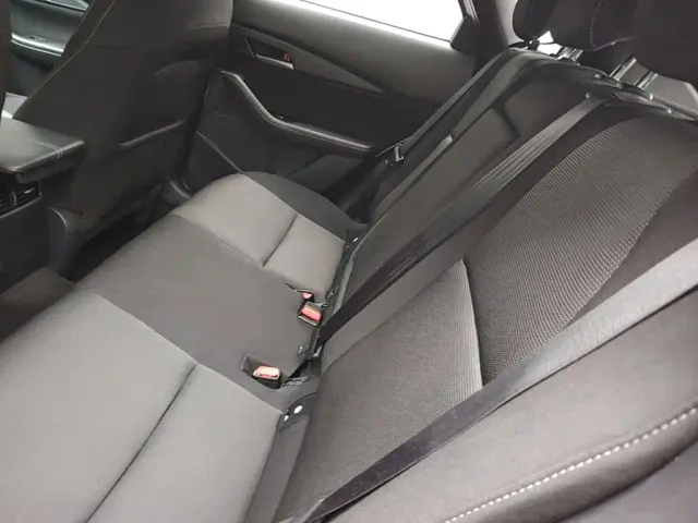 Mazda CX-30 EV — Фото автомобиля 16